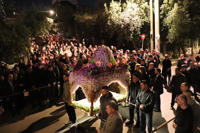 Όρθρος Μεγάλου Σαββάτου – Περιφορά Επιταφίου